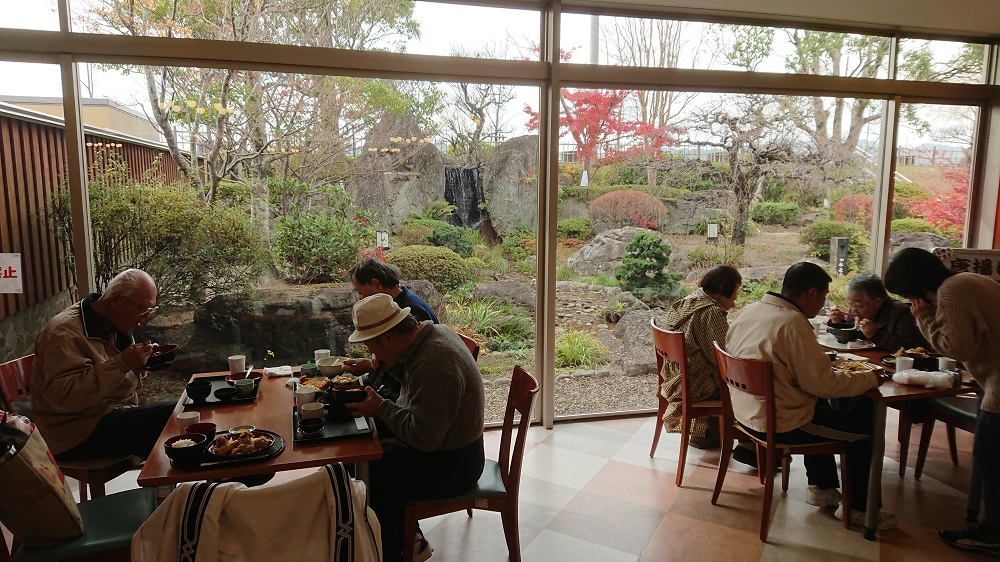 昼食①①